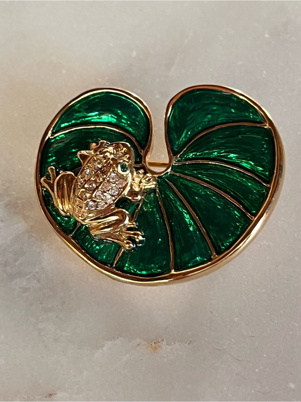 Vintage Gold-Tone Frog on Lily Pad Brooch Pin with Green Enamel & Rhinestones